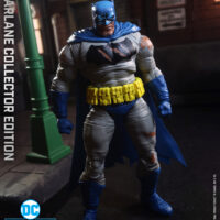 Batman Battle Damage Blue (The Dark Knight Returns) Collector Edition - McFarlane