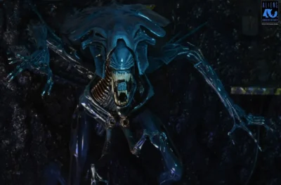 Alien Queen Ultra Deluxe Boxed Figure 40th Anniversary - NECA