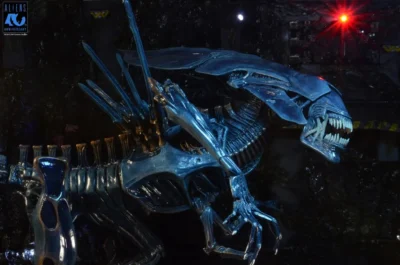 Alien Queen Ultra Deluxe Boxed Figure 40th Anniversary - NECA